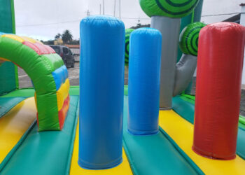 interior-castillo-hinchable-infantil